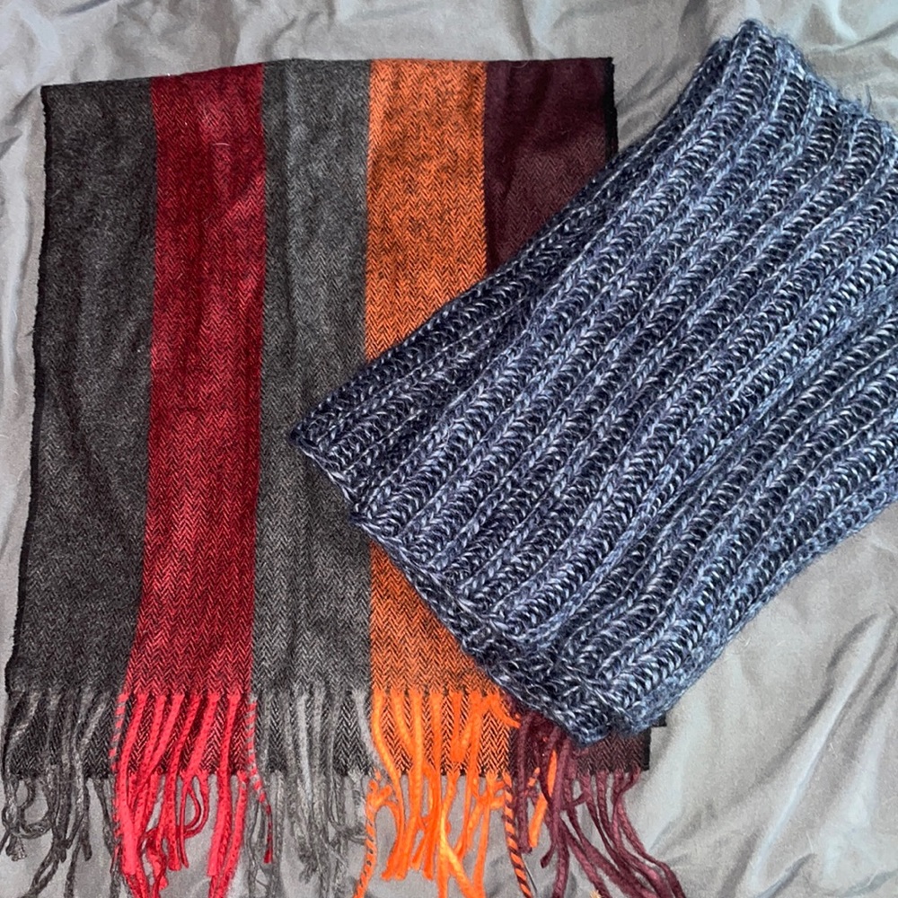 2 scarves